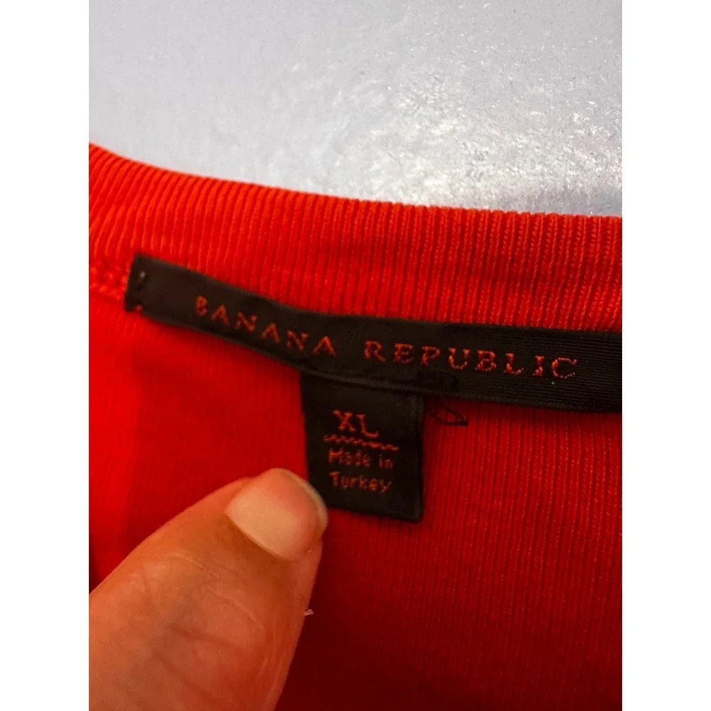 Banana Republic brand banana